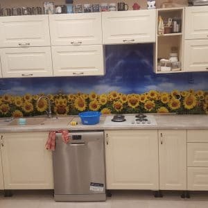 kolorowe z słonecznikami szkło do kuchni